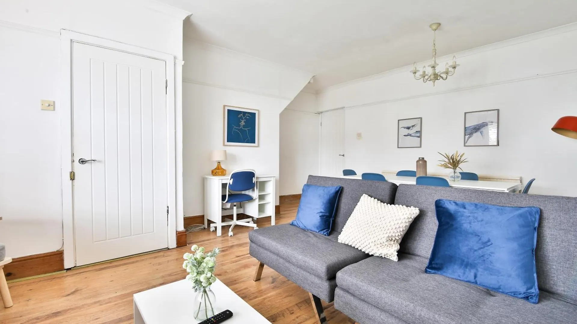 Stayright Homely 3 Bedroom House In Vibrant Whitchurch Cardiff Holiday home