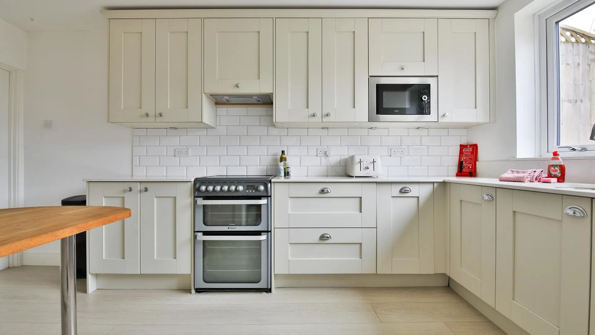 Stayright Homely 3 Bedroom House In Vibrant Whitchurch Cardiff United Kingdom